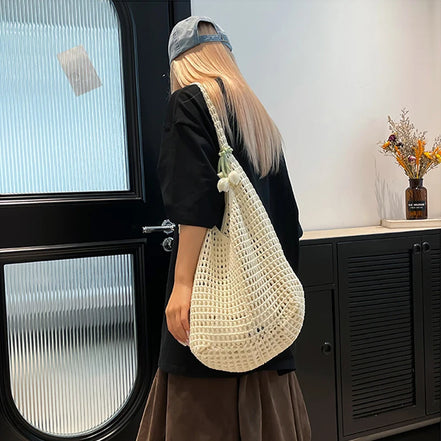 Trendy Tulip Pendant Crochet Shoulder Bag