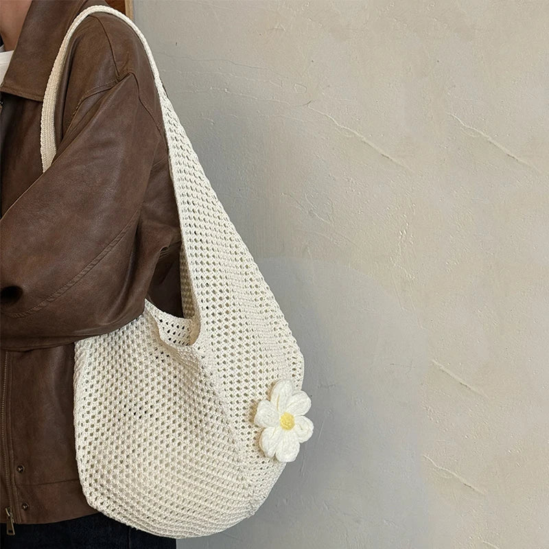 Trendy Hollow Out Weave Straw Bag