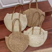 Round Straw Tote Bag