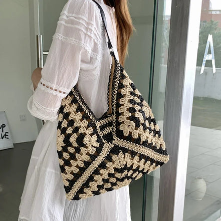 Pattern Woven Straw Shoulder Bag