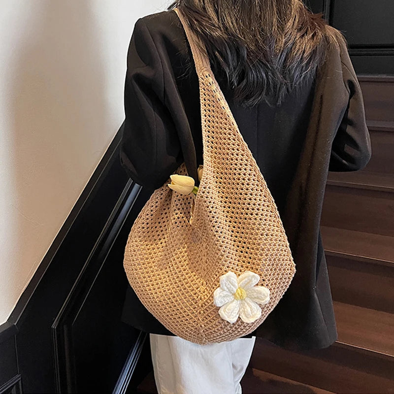 Trendy Hollow Out Weave Straw Bag
