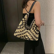 Pattern Woven Straw Shoulder Bag