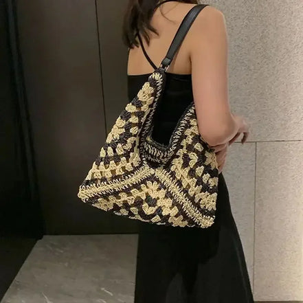 Pattern Woven Straw Shoulder Bag