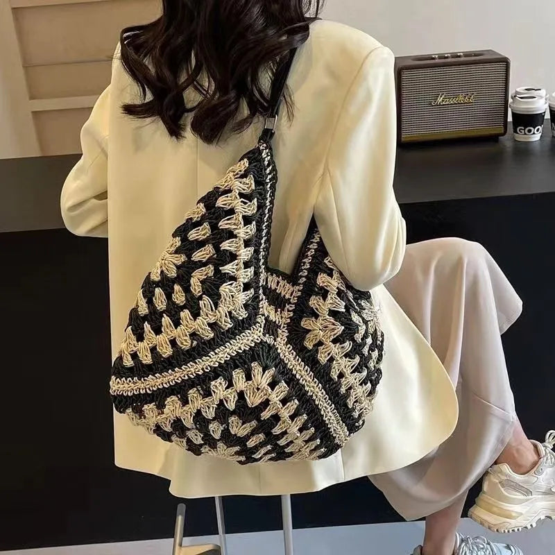 Pattern Woven Straw Shoulder Bag