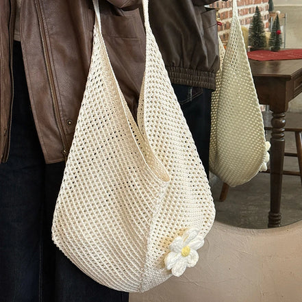 Trendy Hollow Out Weave Straw Bag